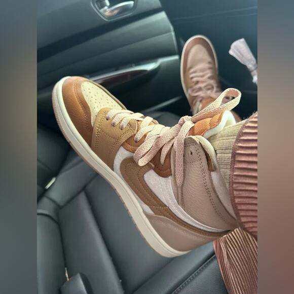 Nike Air Jordan 1 High Method of Make 6.5 - Picture 4 of 12